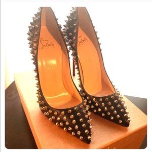Authentic Christian Louboutin Follies size10(40)